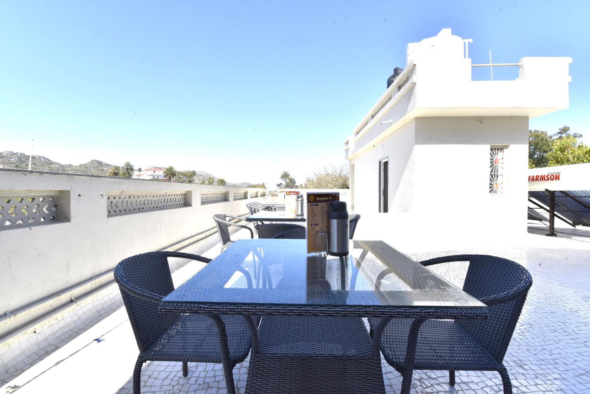 Bunglow 14, Rooms With Balcony Mount Abu Eksteriør bilde